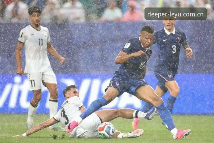 雷暴停了两个小时，法国队的节奏怎么还能捡回来？